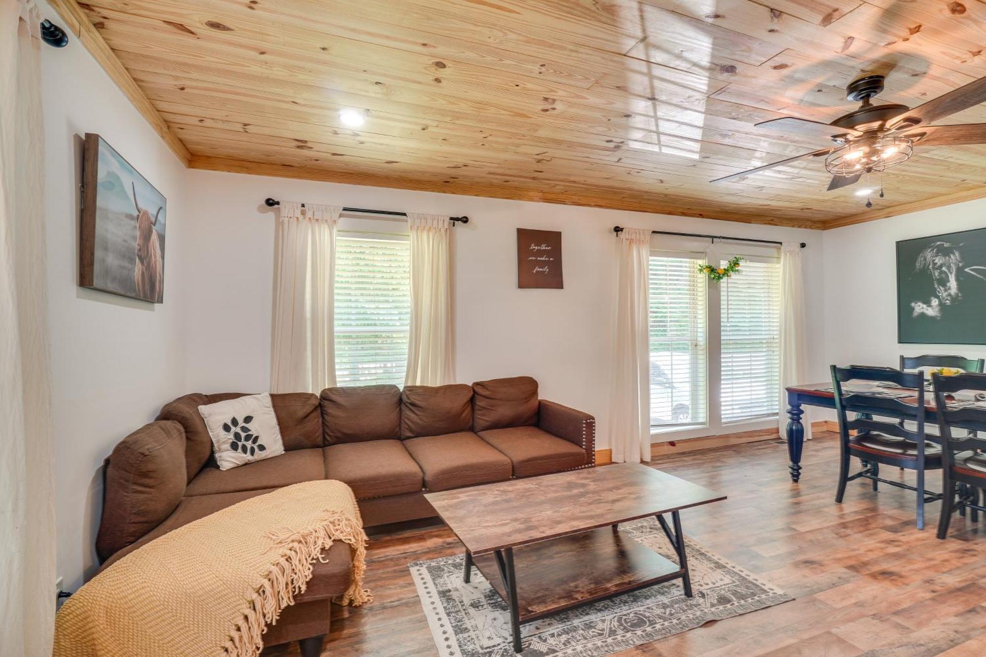 Creekside Ranch With Porch About 2 Mi To Pkwy Vila Pigeon Forge Exterior foto